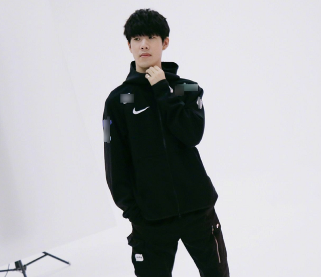 DOTA2 ESL ONE德国站落幕，Liquid成功捧杯，iNSaNiA赢得MVP奔驰